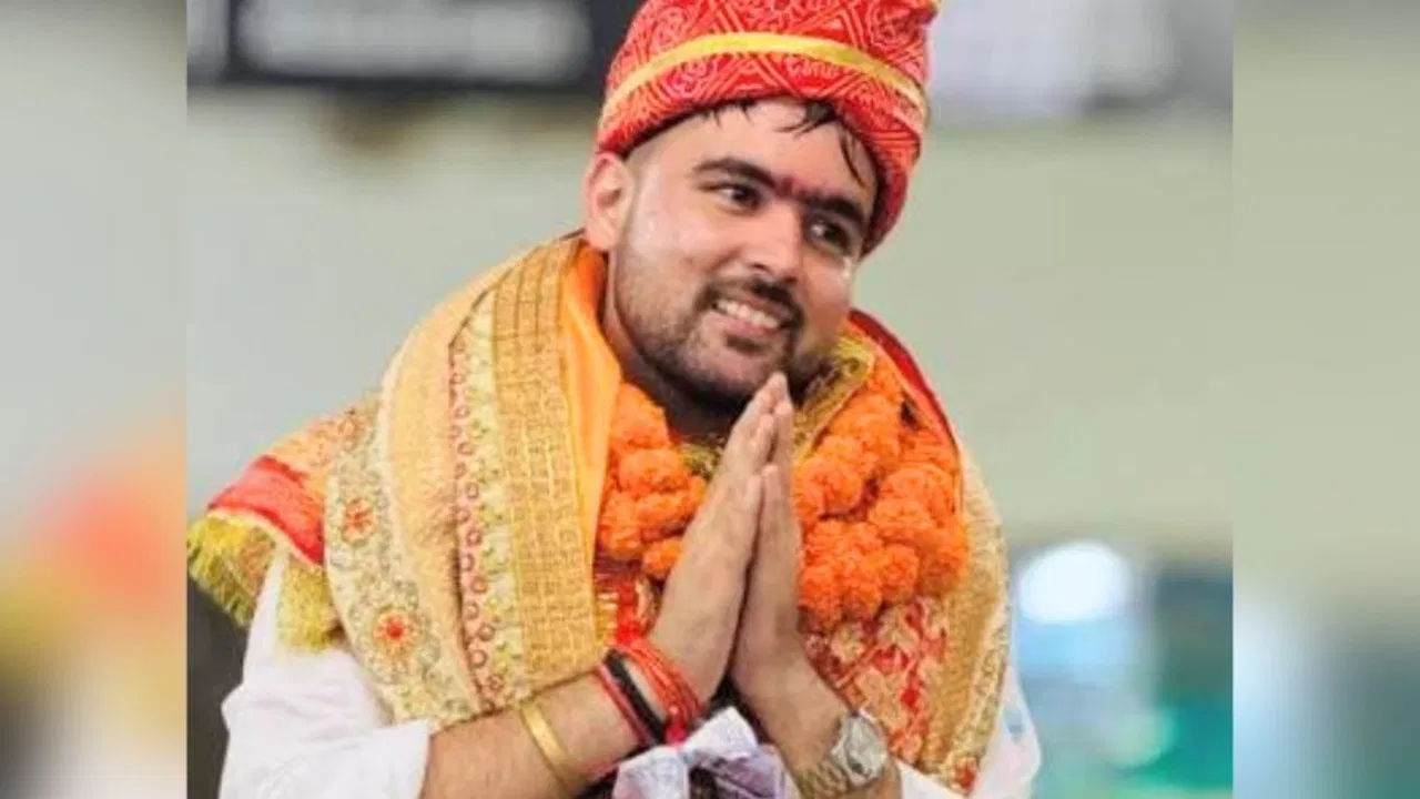 DUSU Election – DUSU चुनाव में बस कंडेक्टर के बेटे ने रचा इतिहास