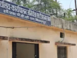 पोल-ट्रांसफार्मर खूब, फाल्ट सुधारने में दम फूल रहा; बारिश ने खोली बिजली व्यवस्था की पोल, शिकायत शाखा में सुनवाई तो दूर, अधिकारी भी नहीं उठा रहे फोन