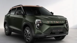 XUV 3XO- लोगों को खूब पसंद आ रही Mahindra की ये SUV! सेफ्टी के लिए मिलते हैं कई फीचर्स