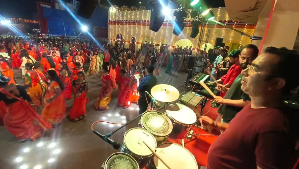 16 अक्टूबर से शुरू होगा चार दिवसीय अक्स गरबा महोत्सव,अभ्यास सत्र में उत्साह से शामिल हो रहे प्रतिभागी
