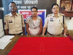 घर सूना था, चाबी का ठिकाना भी मालूम… पड़ोसन ने उड़ाई पड़ोसन की चेन…आरोपी महिला गिरफ्तार
