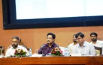 पीएम आवास में गोलमोल जवाब से हुए नाराज प्रमुख सचिव बोरा -कहा गरीबों के आवास में गुणवत्ताहीन काम और लापरवाही बर्दाश्त नहीं