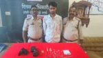 नशे की तलब में तोड़ा सूने मकान का ताला,सोना चांदी किया पार; सरप्राइज चेकिंग में शातिर गिरफ्तार