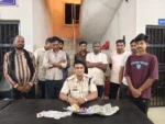 52 पत्तों की बाजी में जुटे थे नौ खिलाड़ी, पुलिस की दबिश से मची खलबली