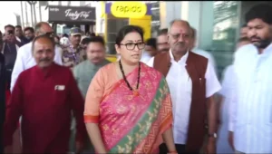 सोशल मीडिया पर व्यक्तिगत प्रचार से बचें,मिशन-2028 की तैयारी पर स्मृति ईरानी का मंथन